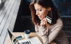 how much does it cost to oursource your payroll