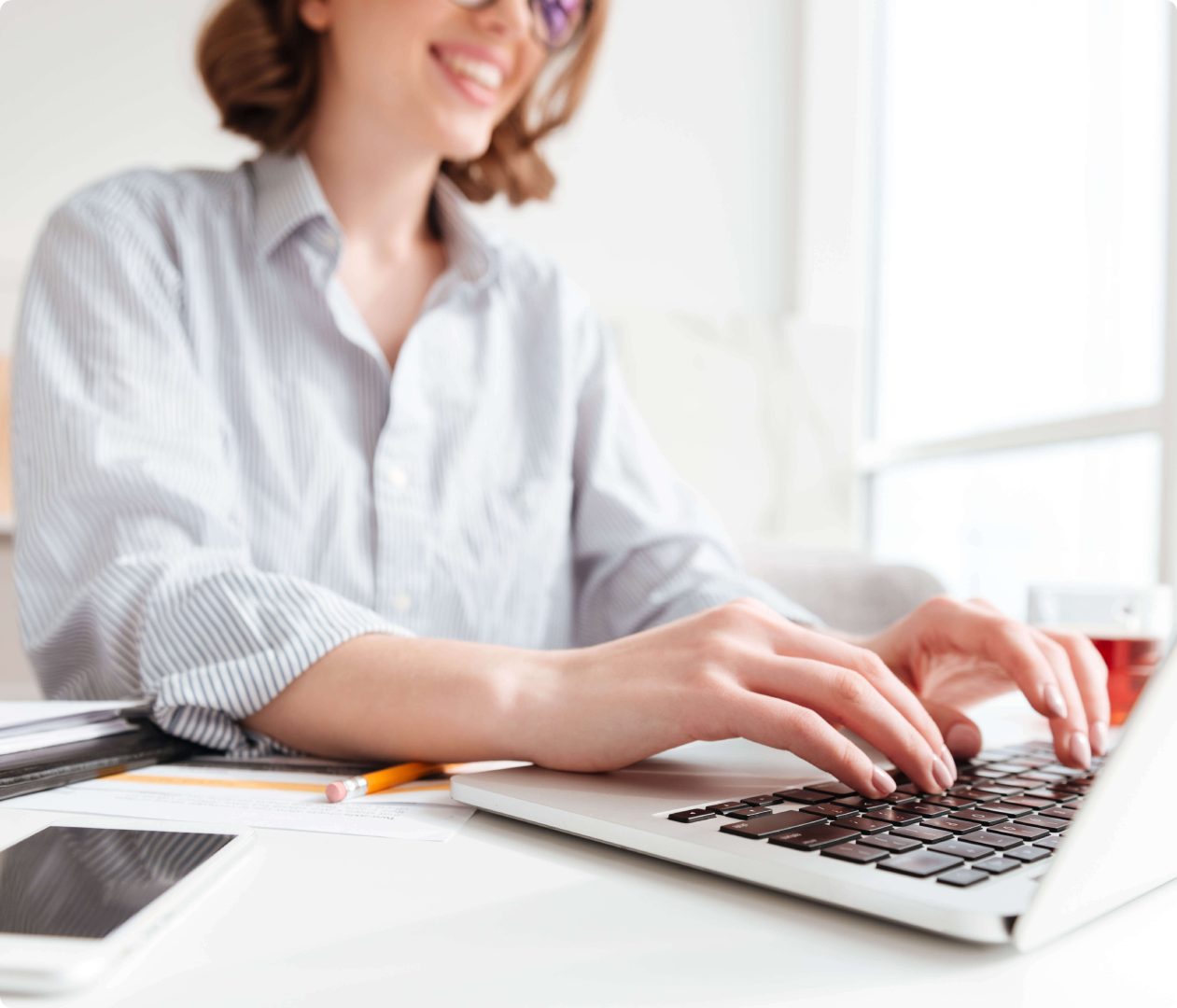 woman at laptop