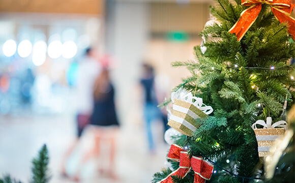 Be safe with your office Christmas decorations | Moorepay