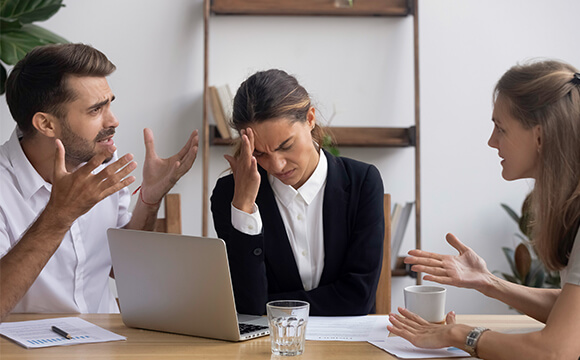 employees arguing