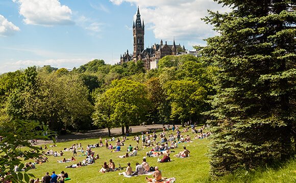 park in Edinburgh full of people